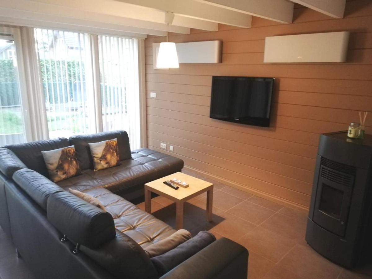 Maison 3 Chambres A 200 M De La Plage Des Lacs De L Eau D Heure Froid-Chapelle Kültér fotó